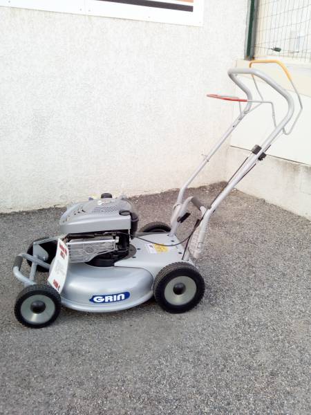 Tondeuse avendre sur Coudoux