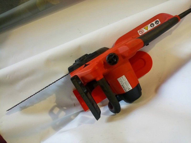 tronçonneuse électrique pas cher et puissante Venelles 13700